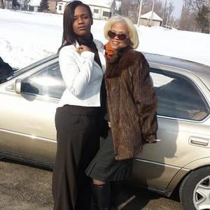 Meet your Posher, Antionette